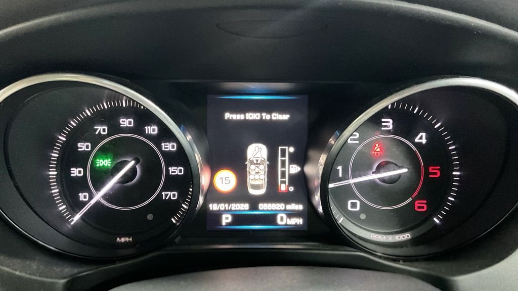 Used Jaguar XE 2015 for sale - 77806403: Photo 11