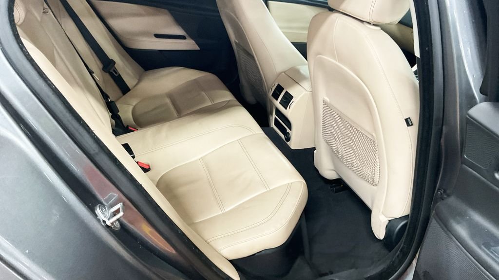 Used Jaguar XE 2015 for sale - 77806403: Photo 13