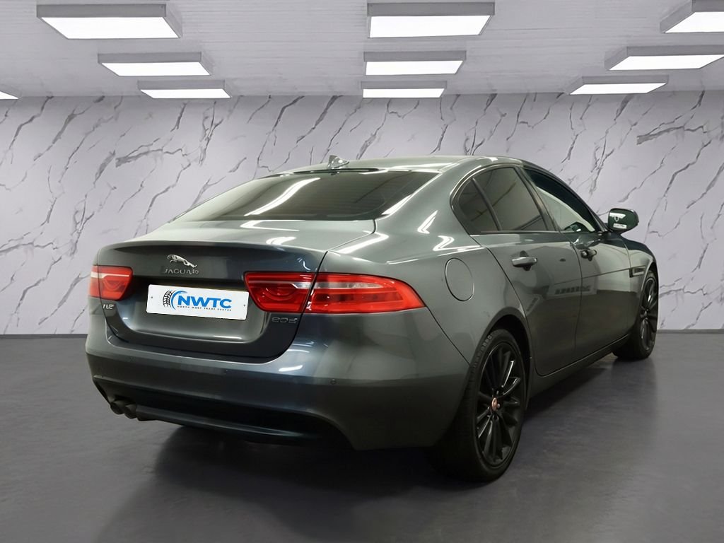 Used Jaguar XE 2015 for sale - 77806403: Photo 6