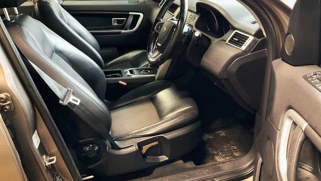 Used Land Rover Discovery Sport 2016 for sale - 76686447: Photo 10