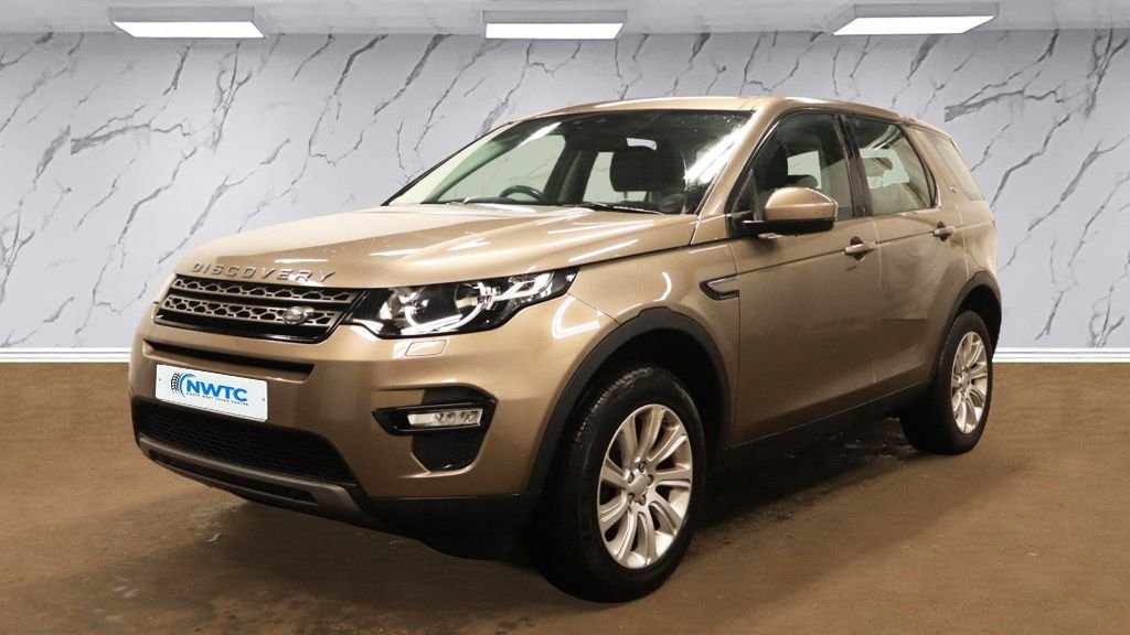 Used Land Rover Discovery Sport 2016 for sale - 76686447: Photo 3