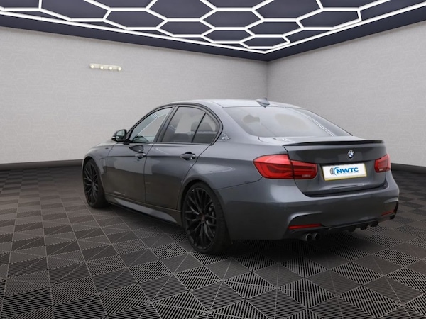 Used BMW 3 Series 2016 for sale - 76132583: Photo 4