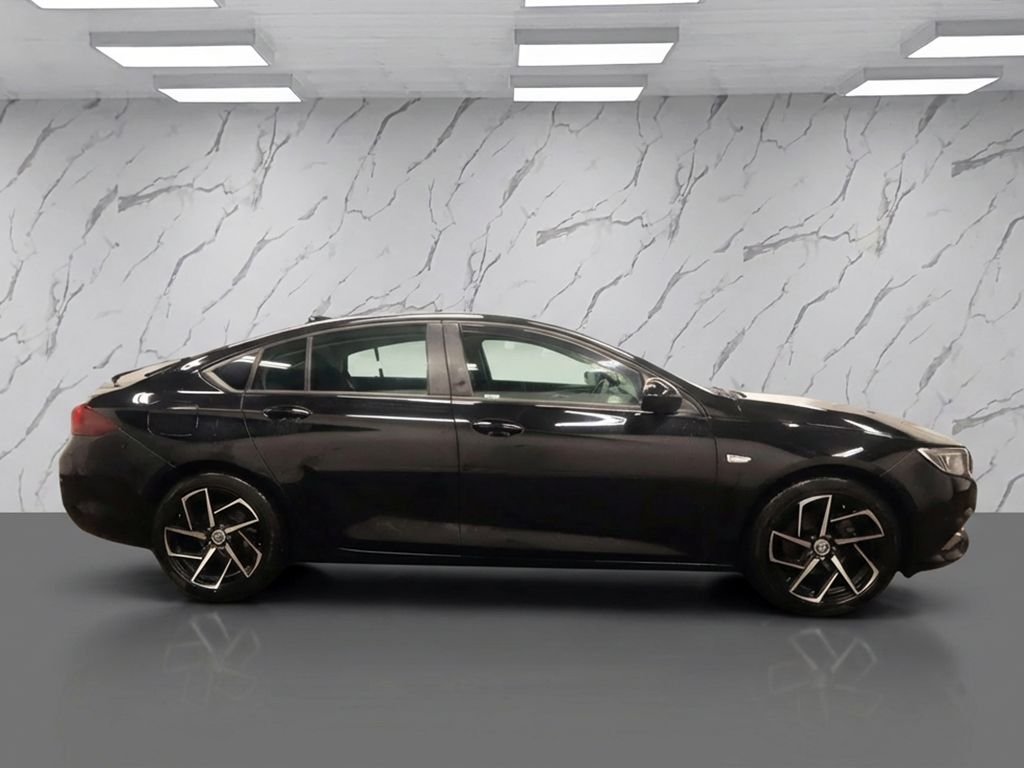 Used Vauxhall Insignia 2018 for sale - 77302668: Photo 7