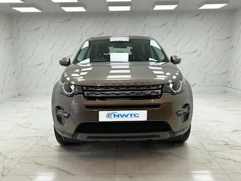 Used Land Rover Discovery Sport 2016 for sale - 79842961: Photo