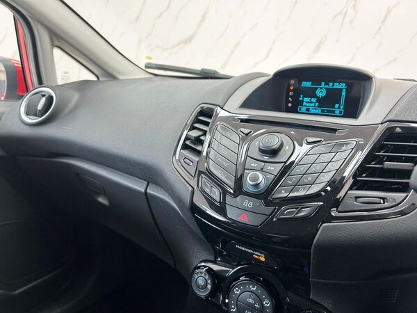 Used Ford Fiesta 2014 for sale - 74647855: Photo 14