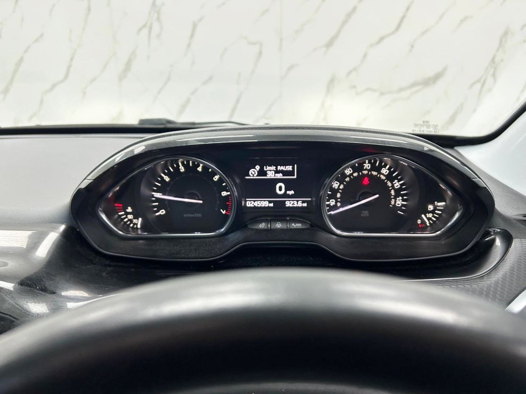 Used Peugeot 2008 2019 for sale - 76821070: Photo 18