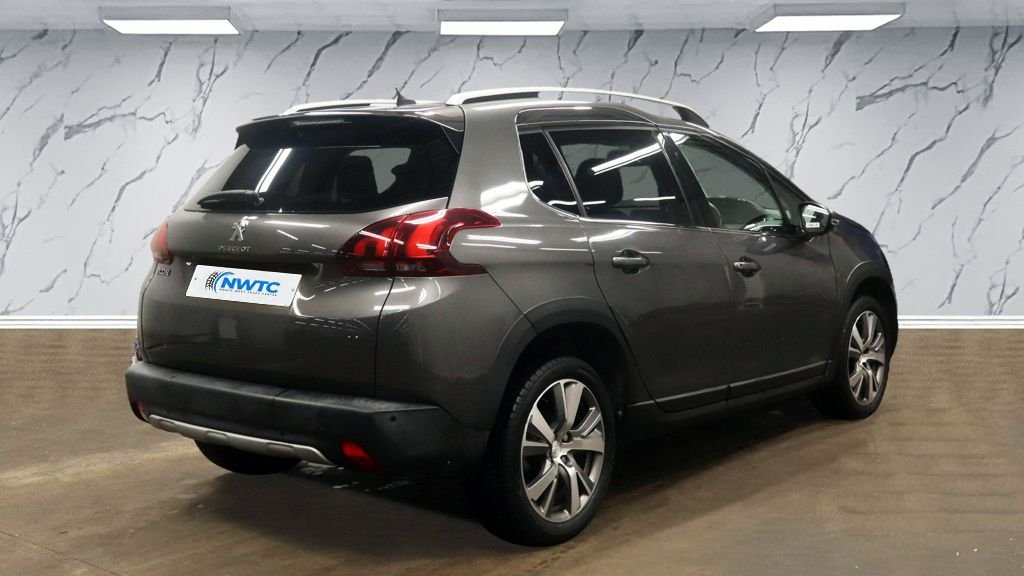 Used Peugeot 2008 2019 for sale - 76821070: Photo 5