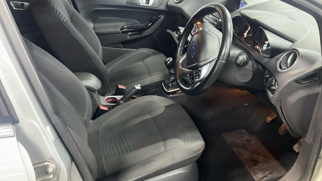 Used Ford Fiesta 2015 for sale - 77341770: Photo 12