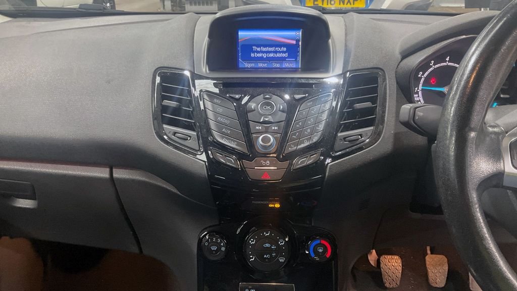 Used Ford Fiesta 2016 for sale - 76304184: Photo 8
