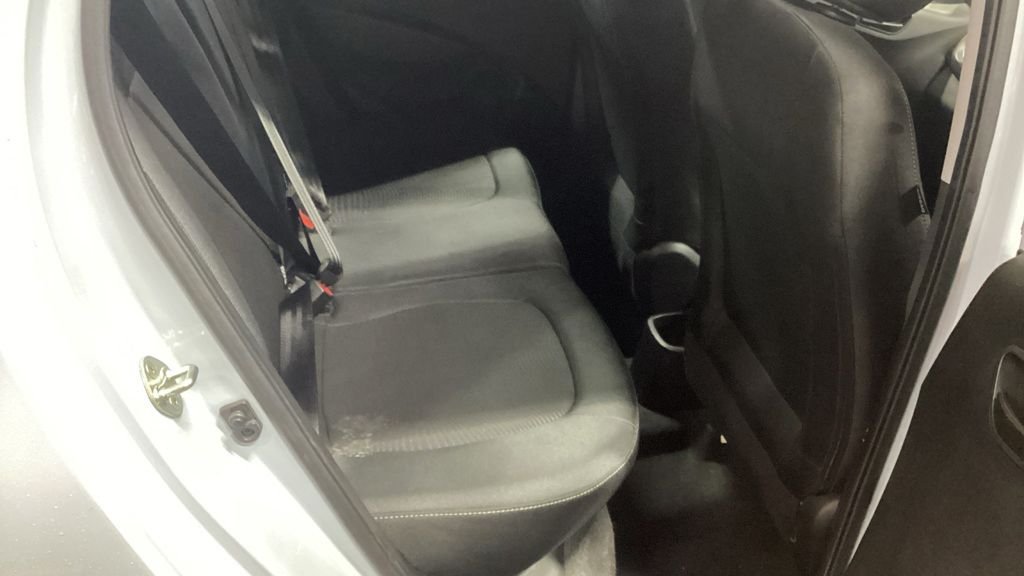 Used Hyundai i10 2019 for sale - 77369678: Photo 13