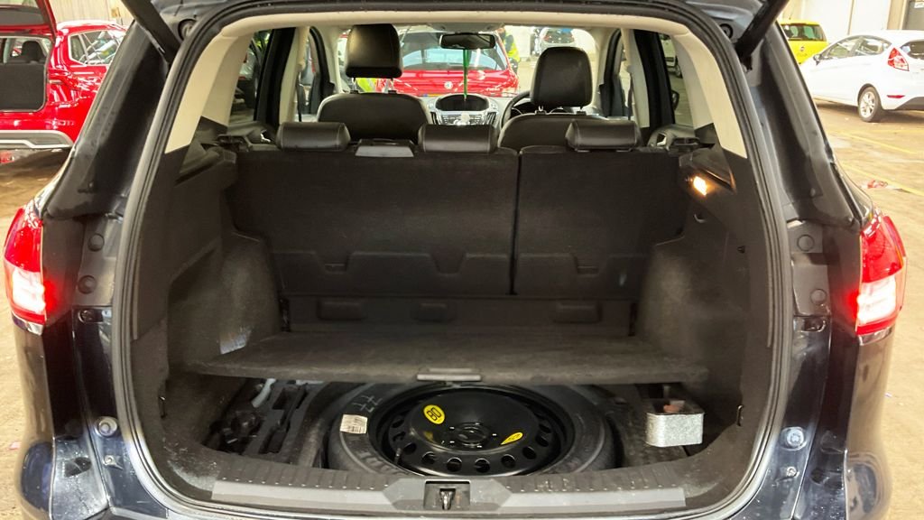 Used Ford Kuga 2015 for sale - 77384097: Photo 14