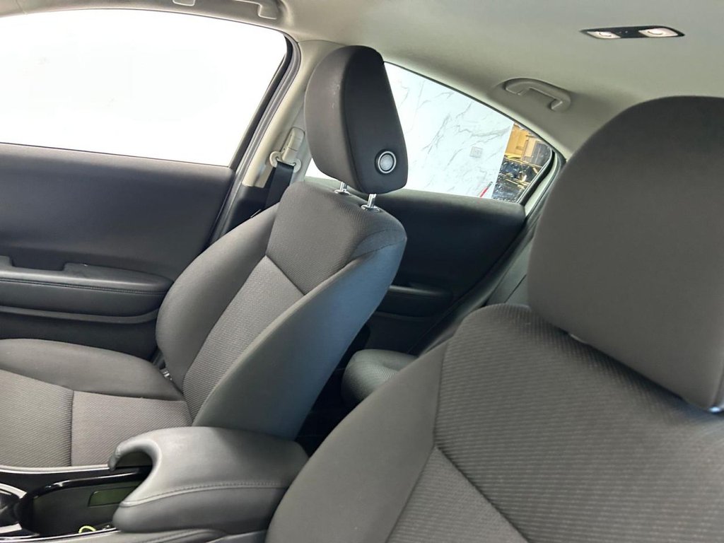 Used Honda HR-V 2017 for sale - 77313205: Photo 12