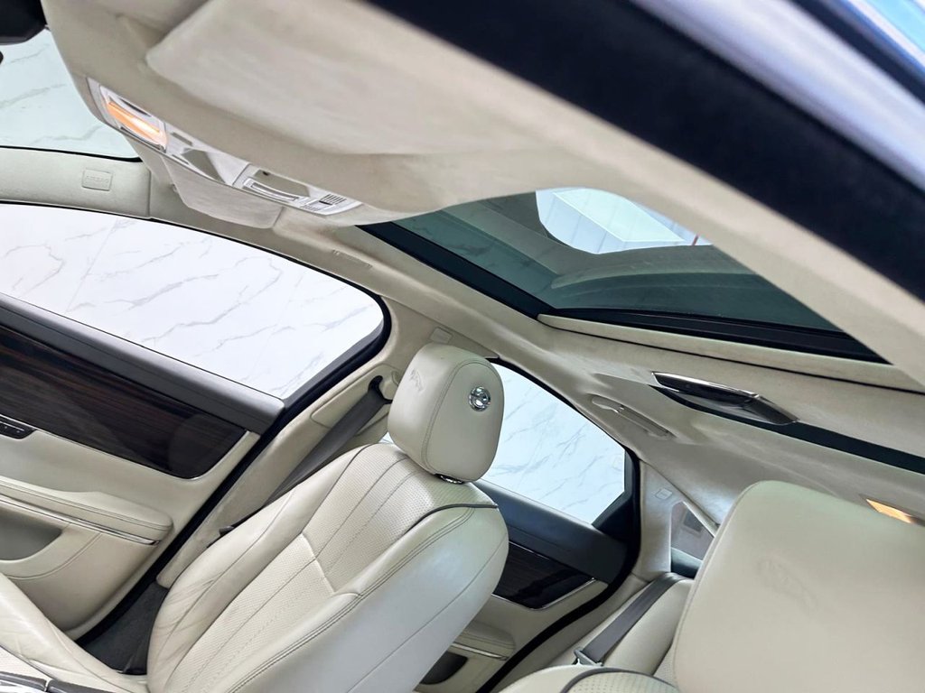 Used Jaguar XJ 2010 for sale - 77976491: Photo 15
