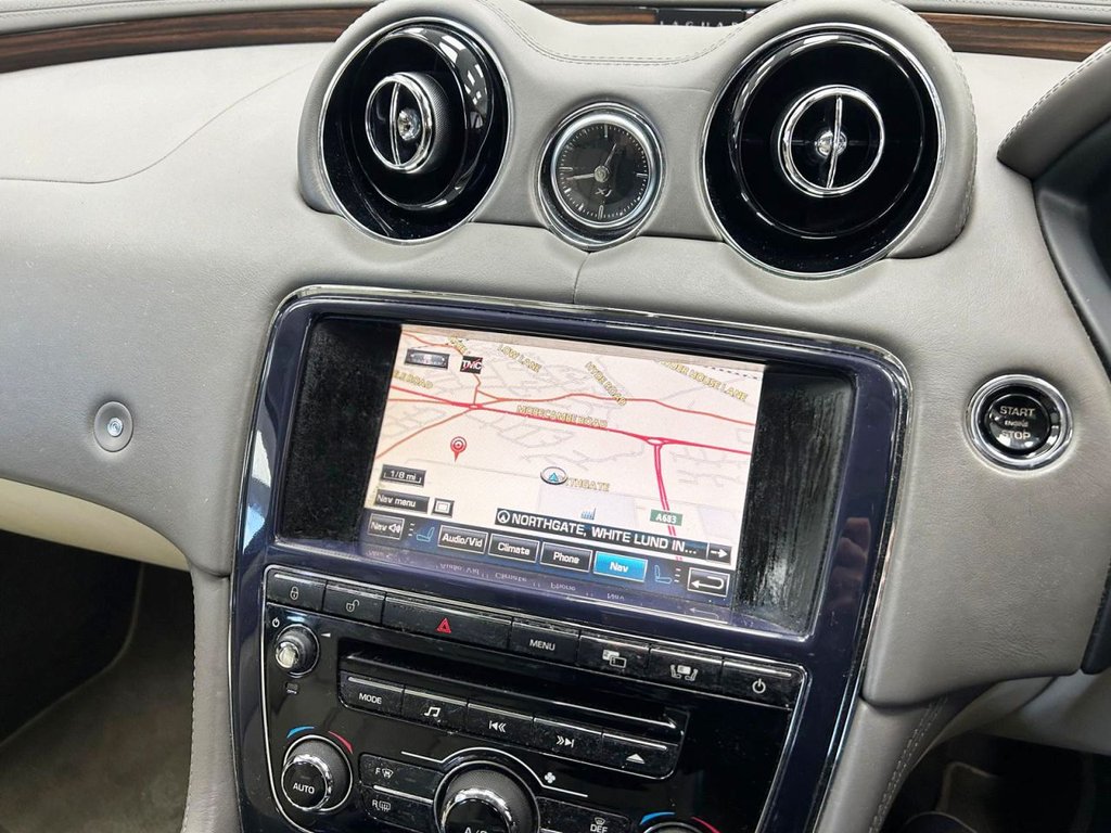 Used Jaguar XJ 2010 for sale - 77976491: Photo 17