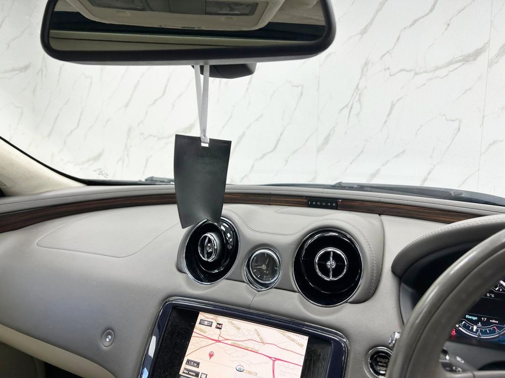 Used Jaguar XJ 2010 for sale - 77976491: Photo 18
