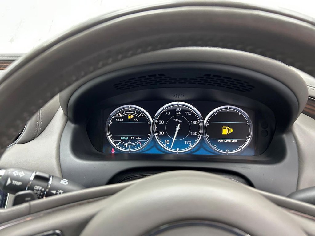 Used Jaguar XJ 2010 for sale - 77976491: Photo 21