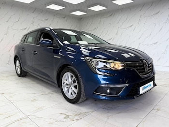Used Renault Megane 2018 for sale - 75832582: Photo