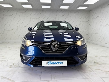 Used Renault Megane 2018 for sale - 75832582: Photo