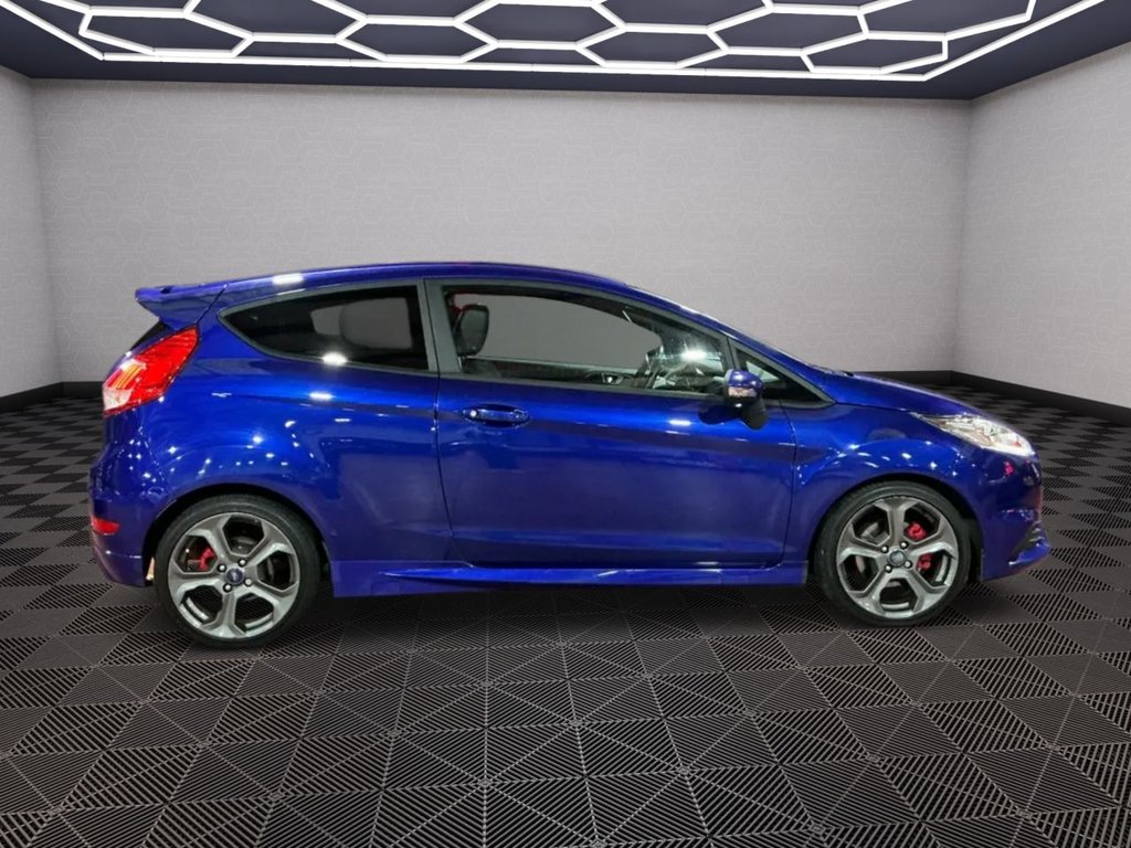 Used Ford Fiesta 2016 for sale - 76323430: Photo 7