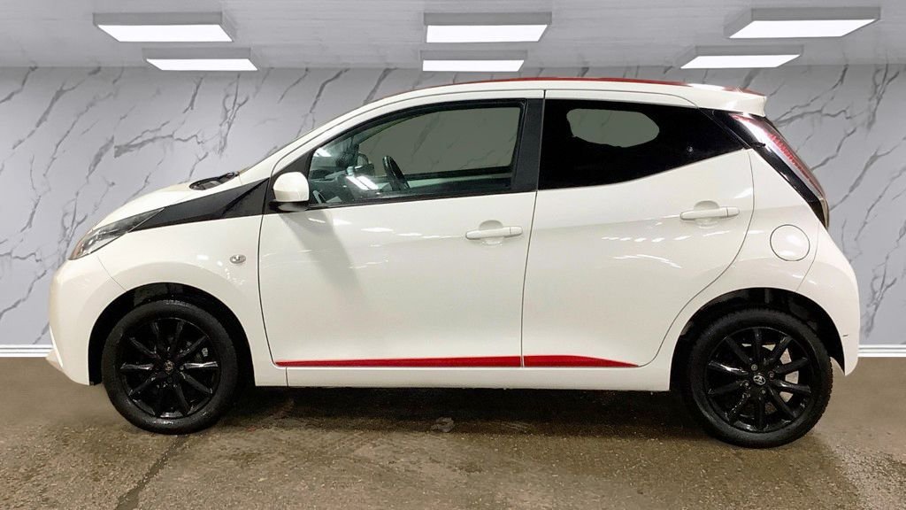 Used Toyota AYGO 2018 for sale - 77806434: Photo 9