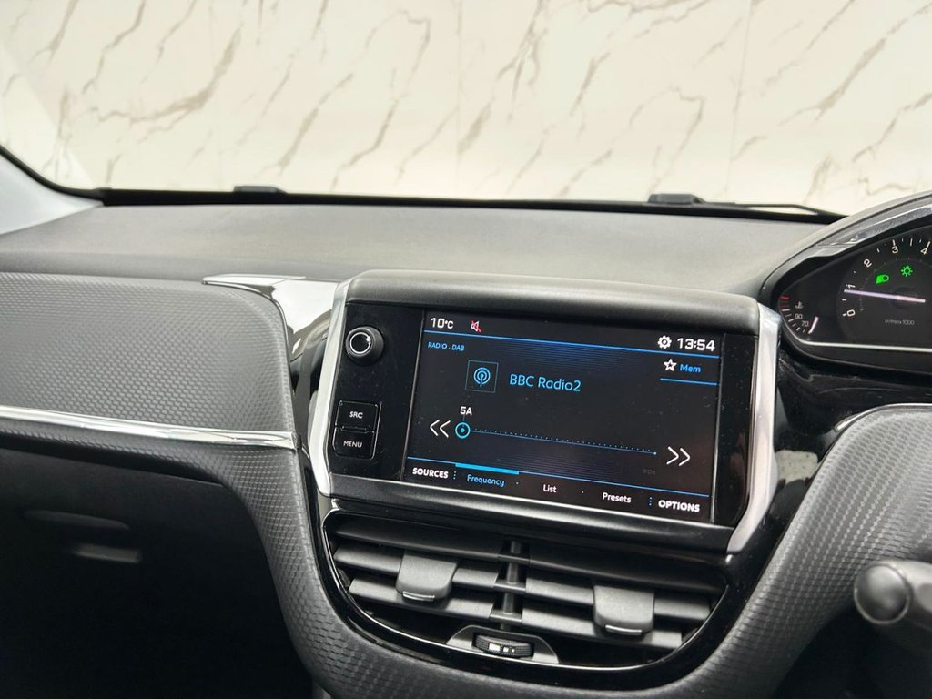 Used Peugeot 2008 2017 for sale - 77333055: Photo 14