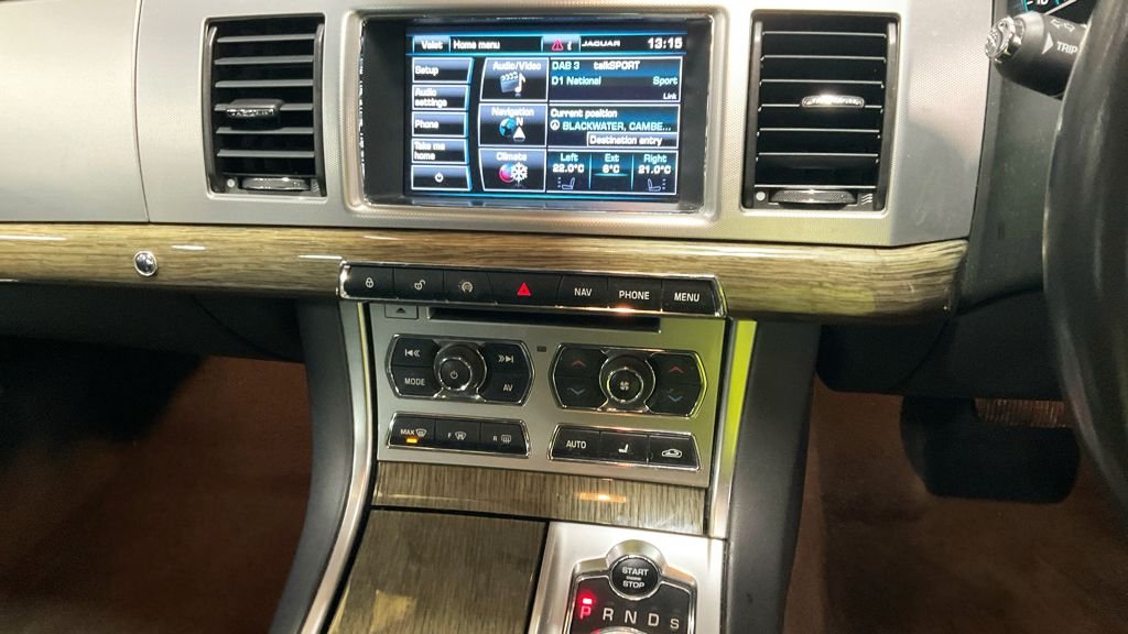 Used Jaguar XF 2014 for sale - 77408469: Photo 10