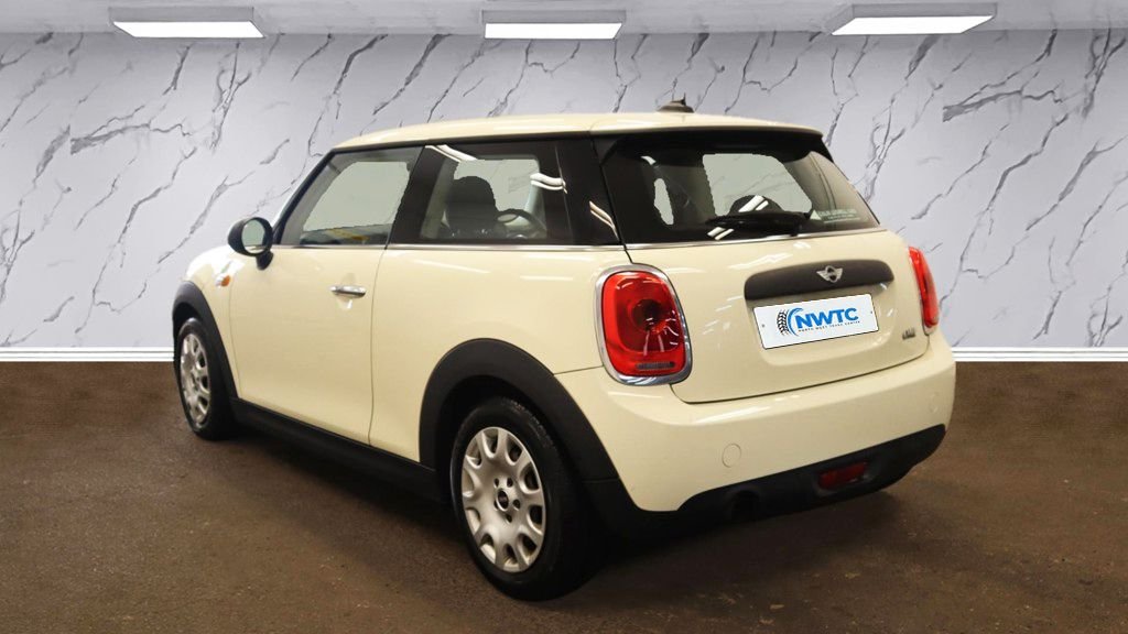 Used MINI Hatch 2016 for sale - 76792259: Photo 4