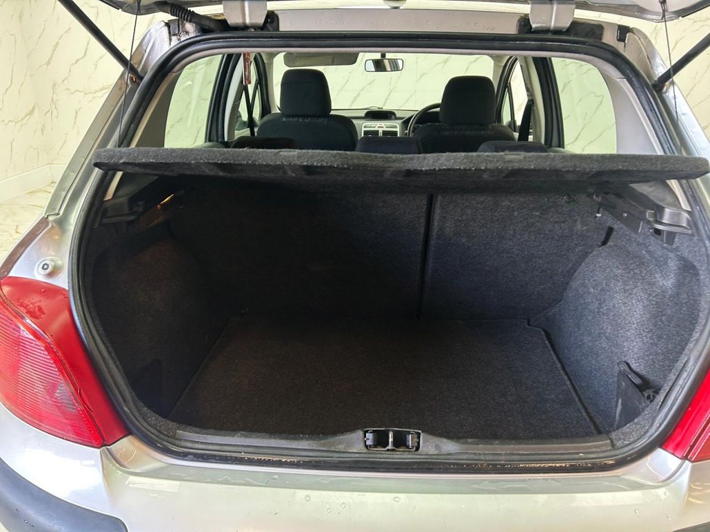 Used Peugeot 307 2001 for sale - 78069273: Photo 18