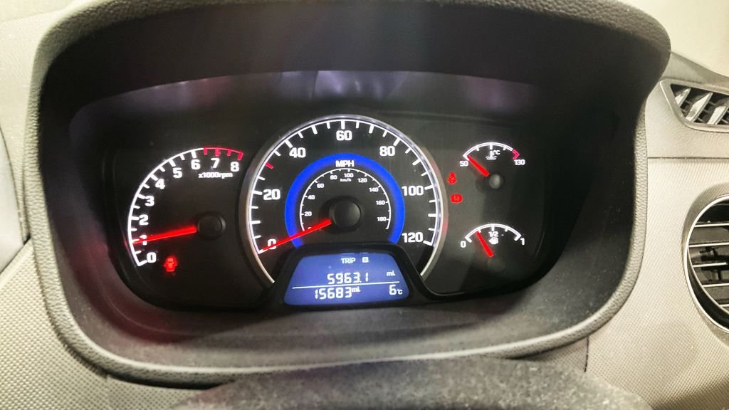 Used Hyundai i10 2017 for sale - 76901172: Photo 10