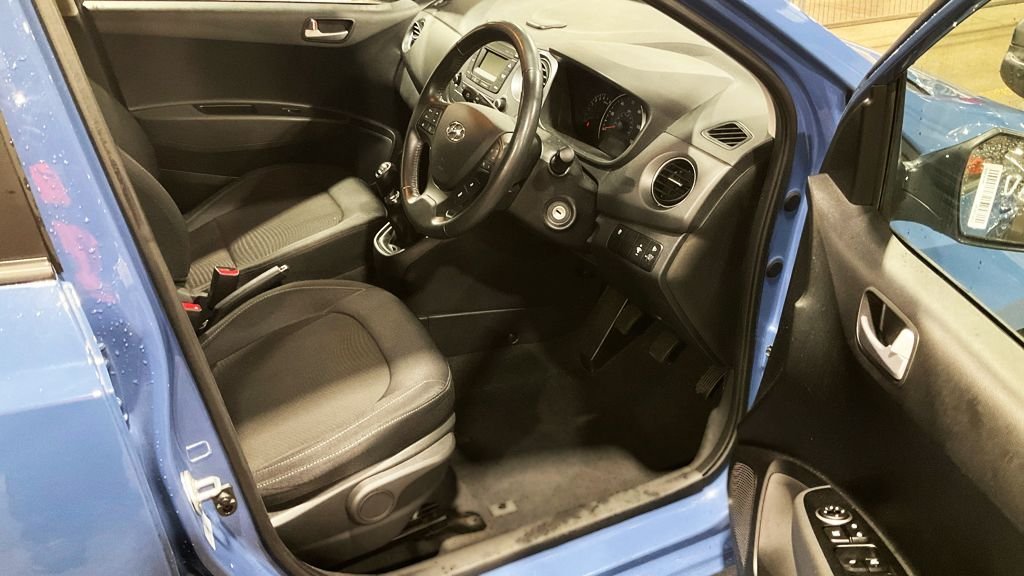 Used Hyundai i10 2017 for sale - 76901172: Photo 11