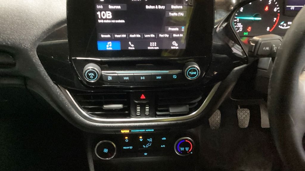 Used Ford Fiesta 2018 for sale - 76901175: Photo 7