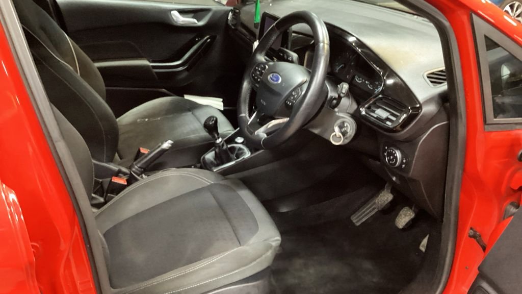 Used Ford Fiesta 2018 for sale - 76901175: Photo 9