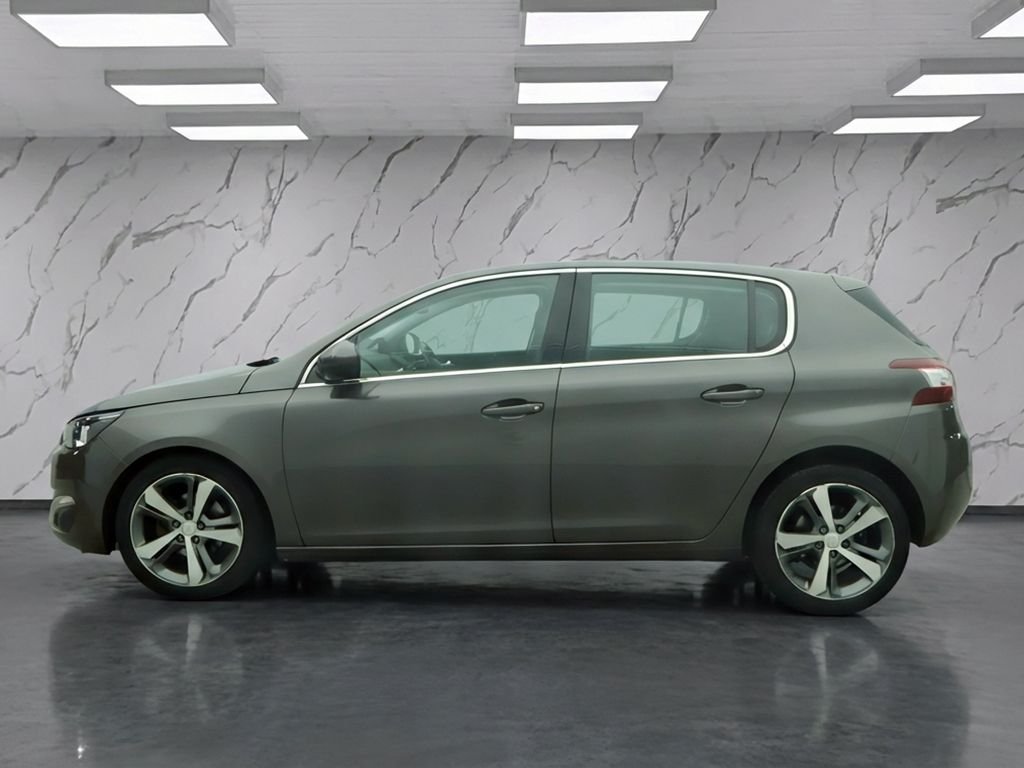 Used Peugeot 308 2015 for sale - 77384191: Photo 8