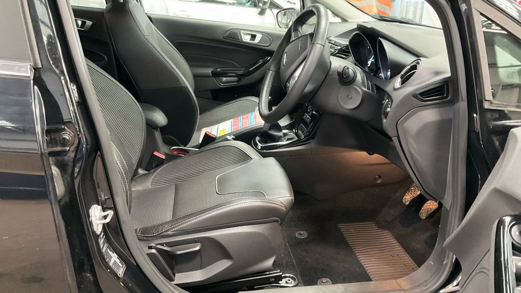 Used Ford Fiesta 2016 for sale - 76454710: Photo 10