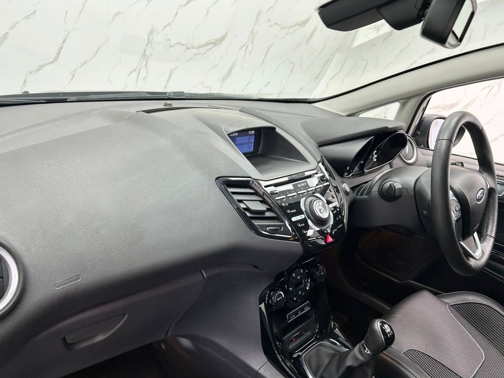 Used Ford Fiesta 2016 for sale - 76454710: Photo 14