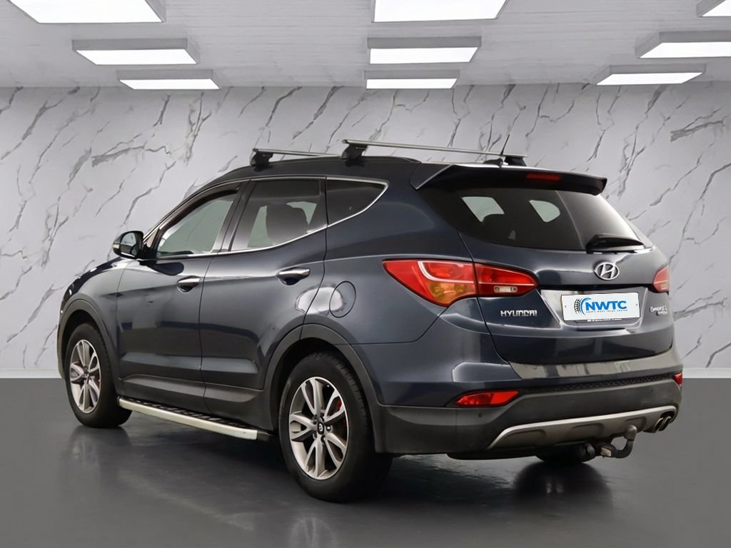 Used Hyundai Santa Fe 2014 for sale - 77370066: Photo 4