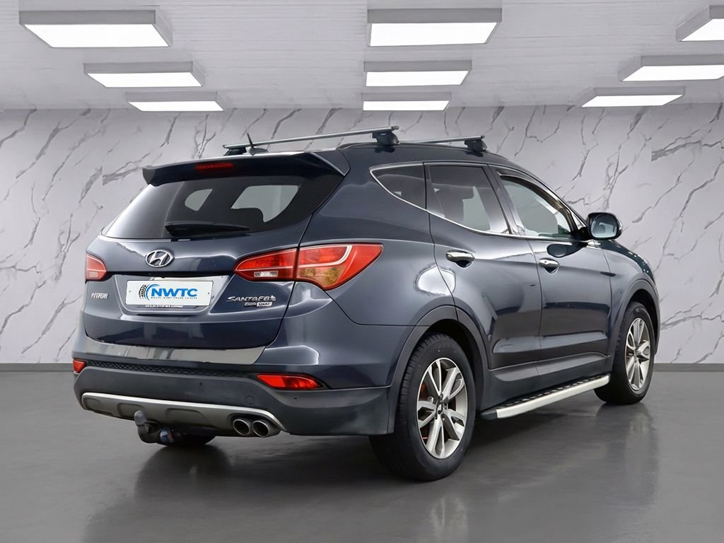 Used Hyundai Santa Fe 2014 for sale - 77370066: Photo 5