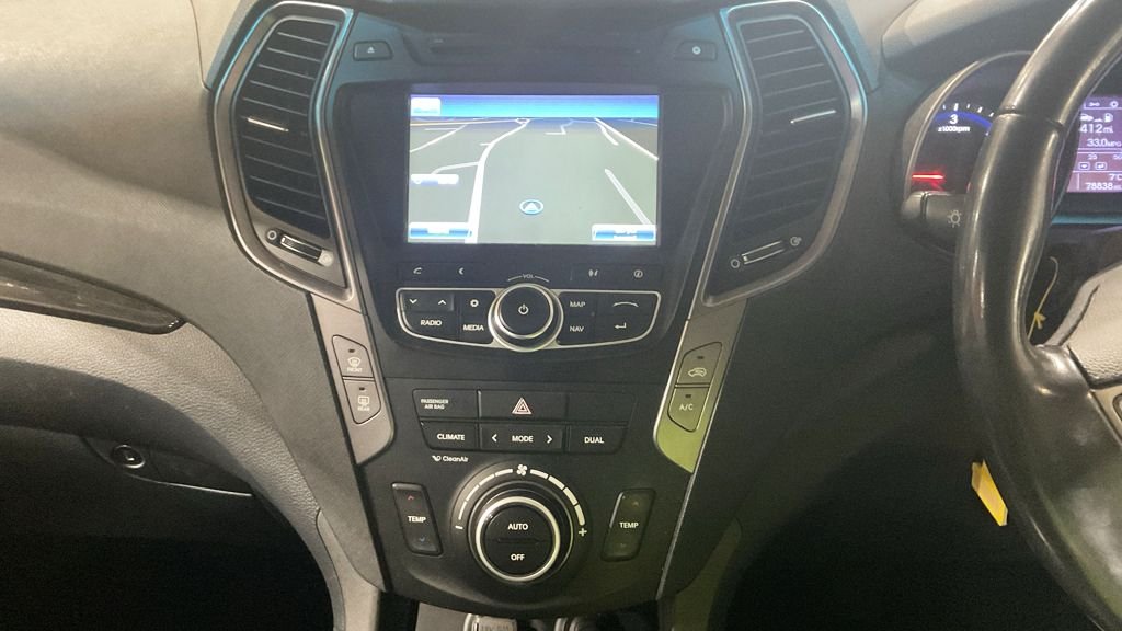 Used Hyundai Santa Fe 2014 for sale - 77370066: Photo 8