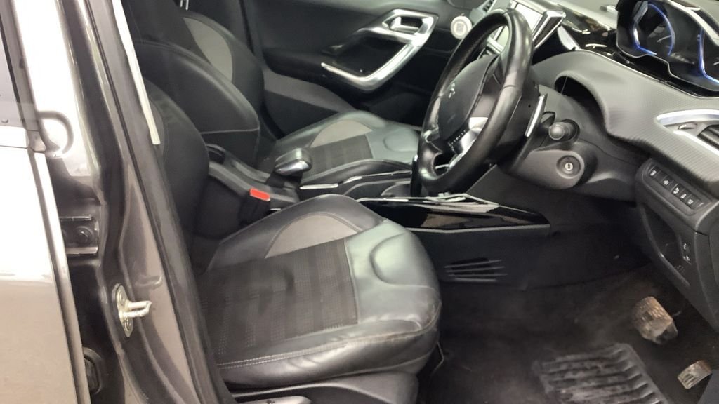 Used Peugeot 2008 2015 for sale - 77422345: Photo 13