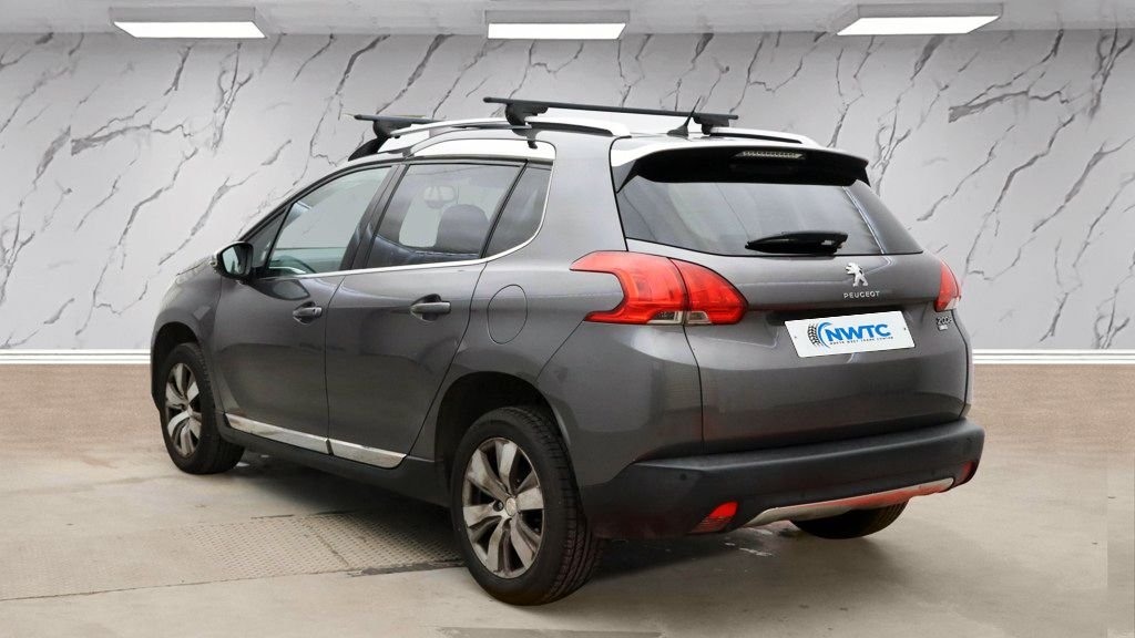 Used Peugeot 2008 2015 for sale - 77422345: Photo 6