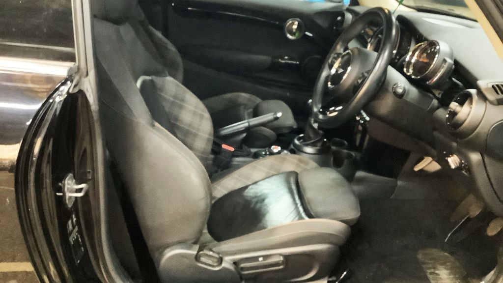 Used MINI Hatch 2018 for sale - 76821055: Photo 11