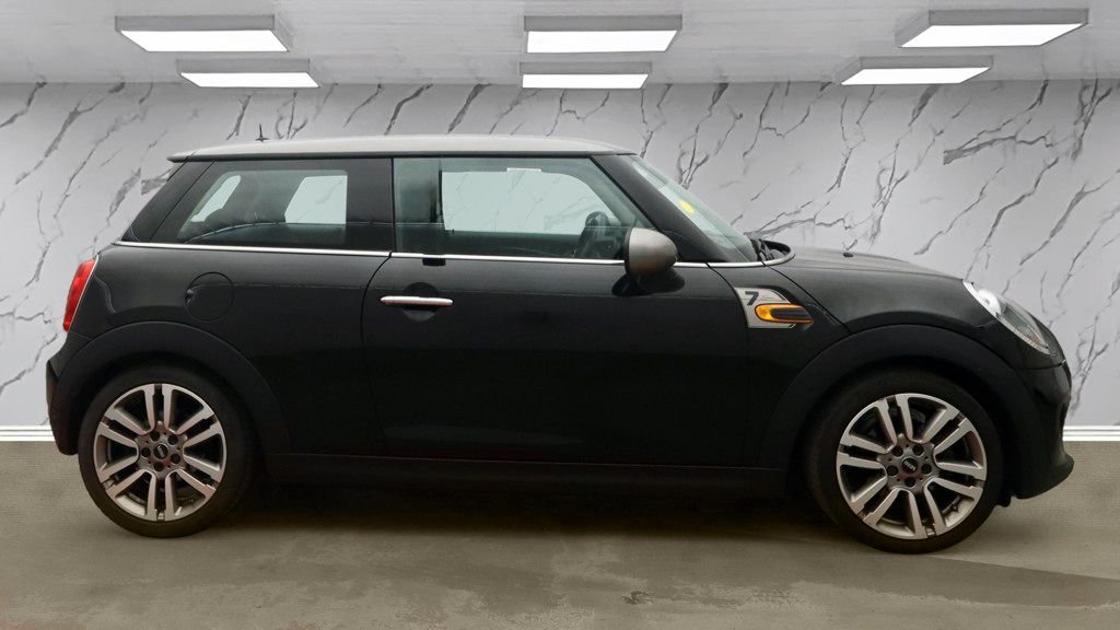 Used MINI Hatch 2018 for sale - 76821055: Photo 6