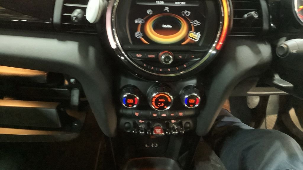 Used MINI Hatch 2018 for sale - 76821055: Photo 9