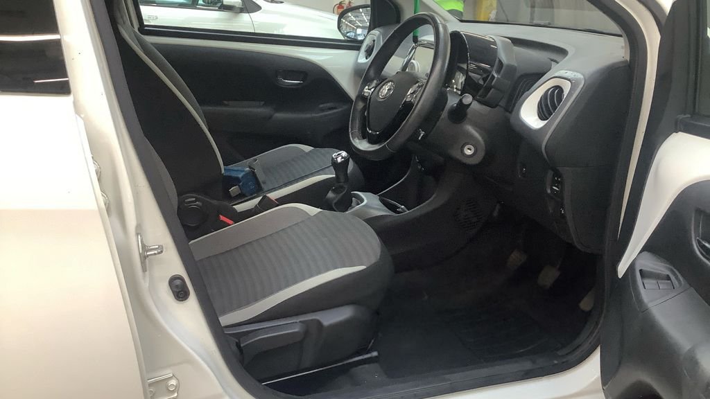 Used Toyota AYGO 2019 for sale - 77384103: Photo 12