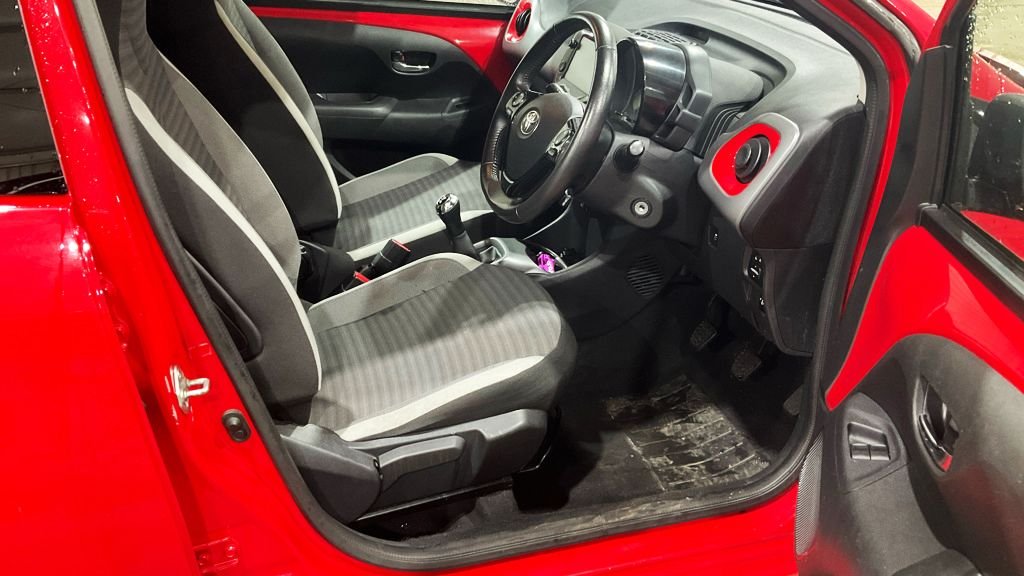 Used Toyota AYGO 2019 for sale - 77356583: Photo 12