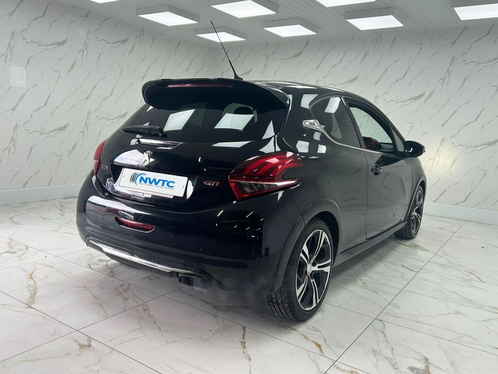 Used Peugeot 208 2017 for sale - 77734230: Photo 9