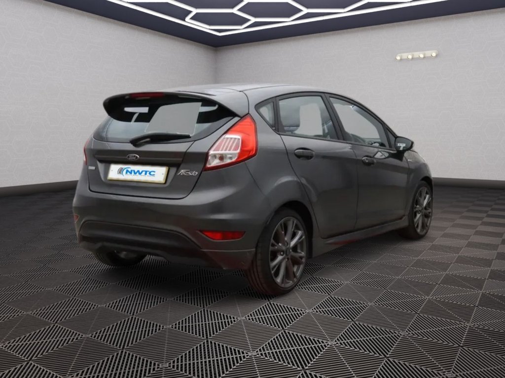 Used Ford Fiesta 2016 for sale - 76105848: Photo 5