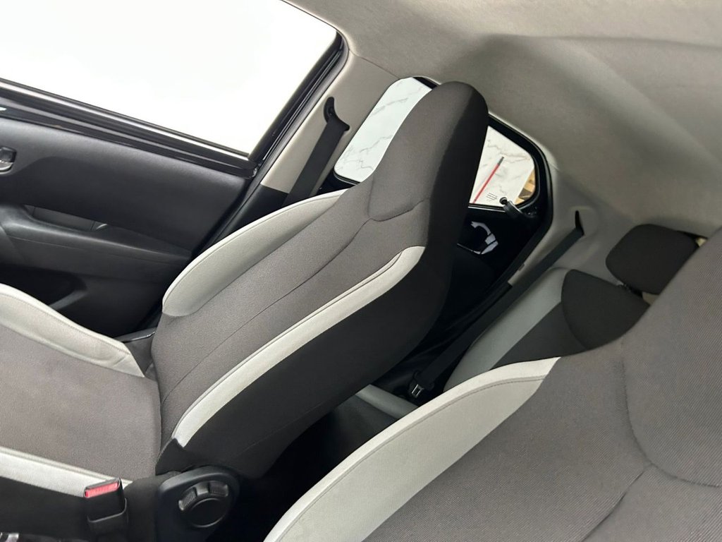 Used Toyota AYGO 2018 for sale - 76724188: Photo 12