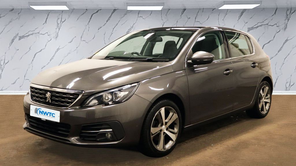 Used Peugeot 308 2018 for sale - 77835980: Photo 5