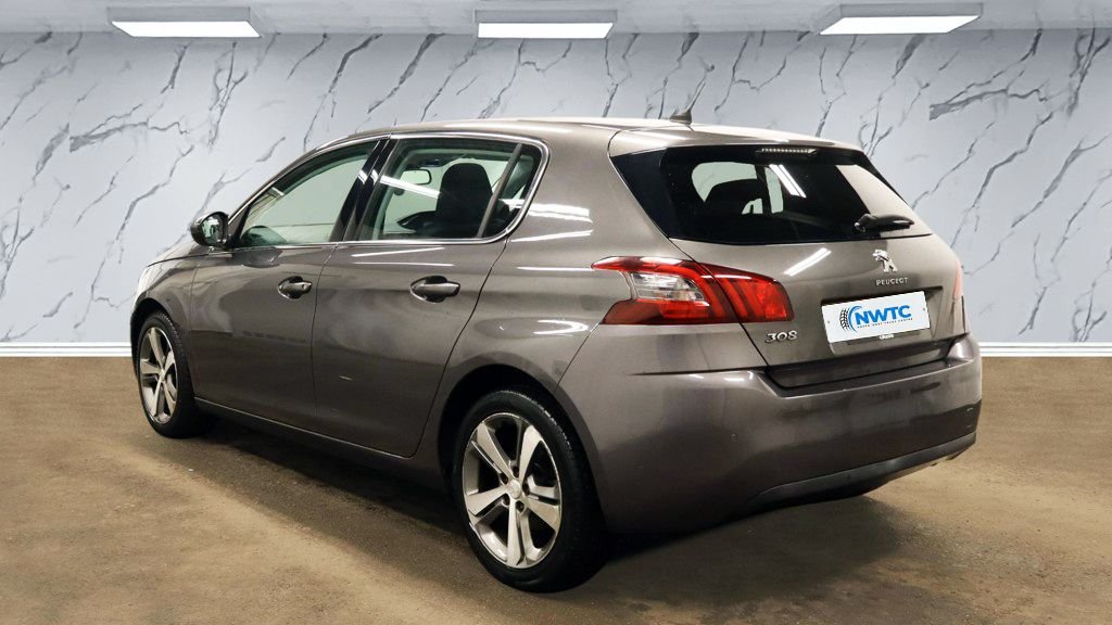 Used Peugeot 308 2018 for sale - 77835980: Photo 6